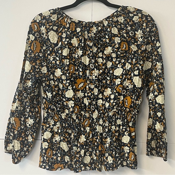 Universal Threads navy gold cream peplum style elastic waist blouse. size Small - Picture 2 of 15